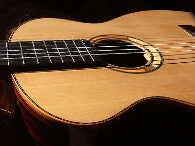 Classical guitar with Cocobolo B&S & Port Orford Cedar top for New Mill Guitars by A.J.Lucas, England